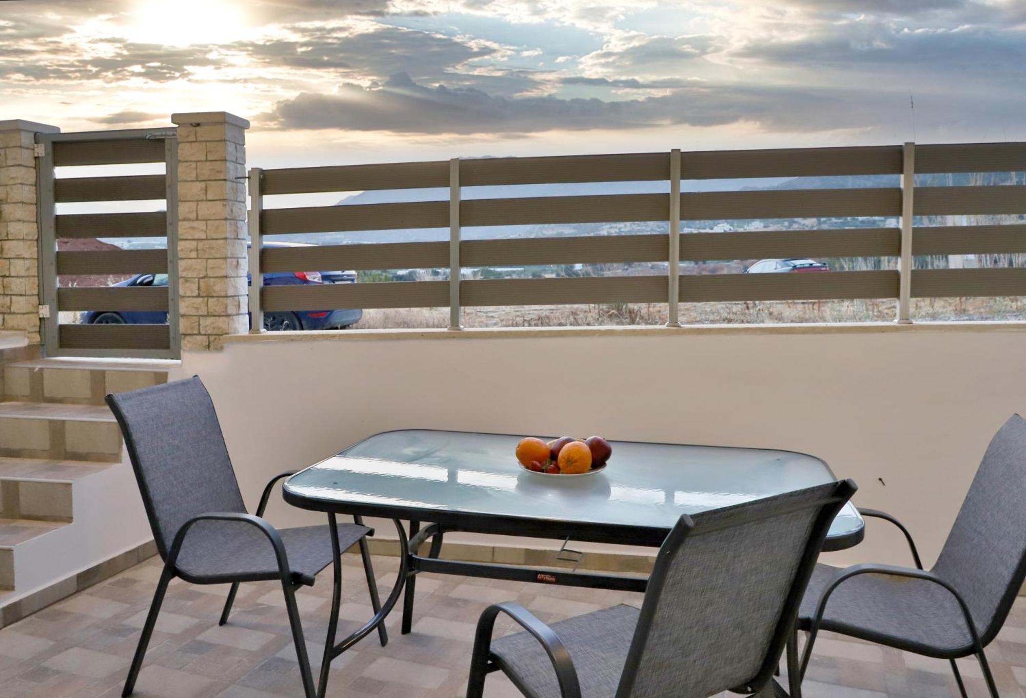 Helios Studios & Apartments Makry Gialos  Exterior photo