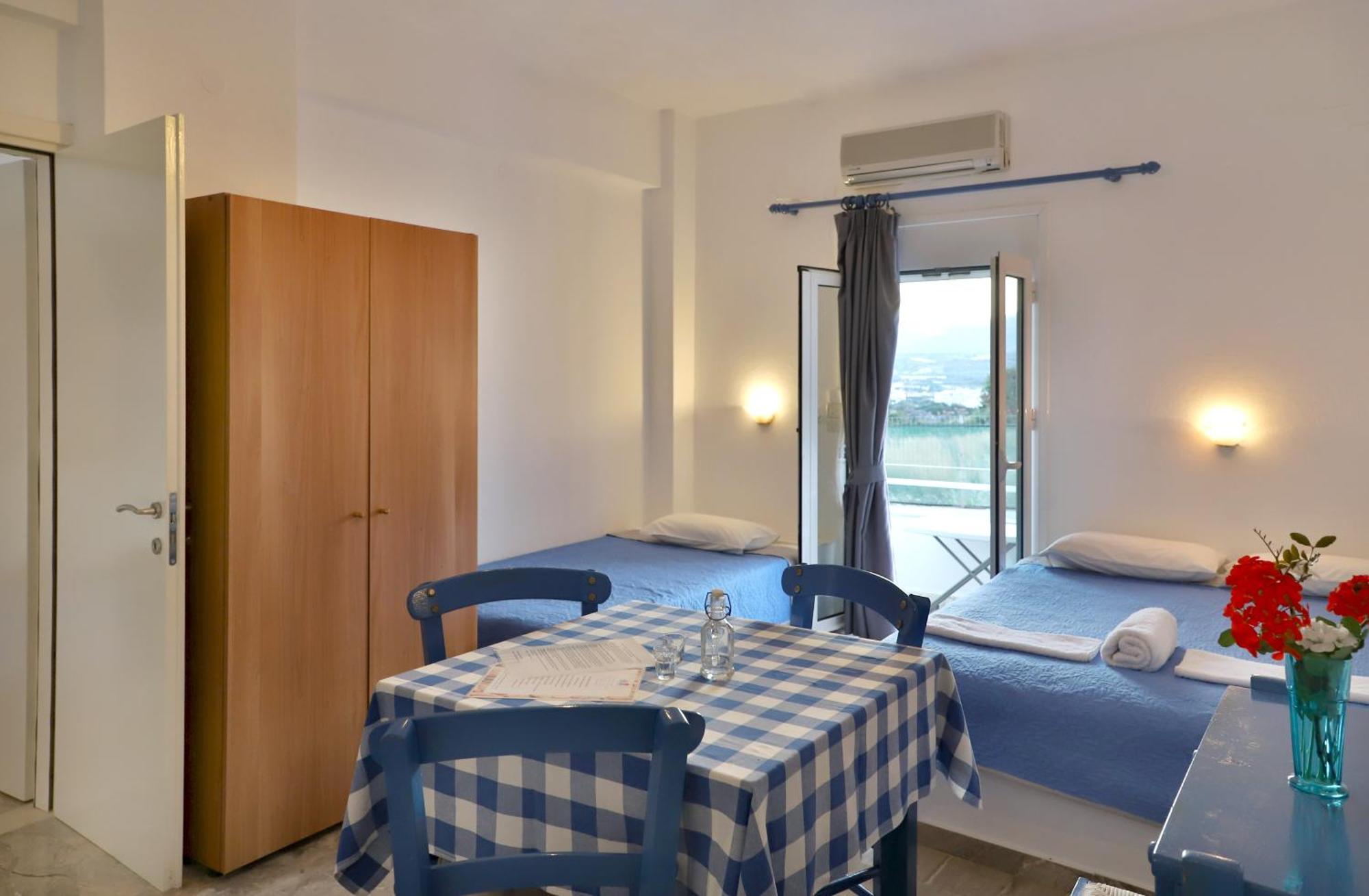 Helios Studios & Apartments Makry Gialos  Exterior photo